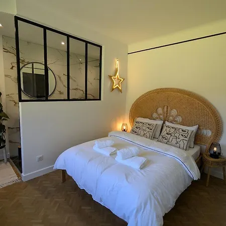 Elegante Moderne A - Fr-1-589-816
